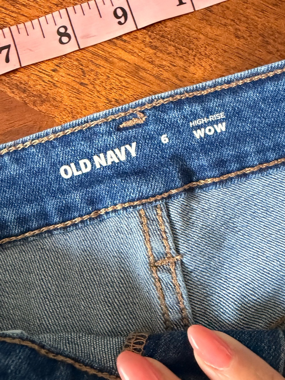 Old Navy High-Rise WOW Denim Shorts Size 6